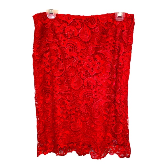 Cleo lace skirt in Red, size 8 😍 - Picture 2 of 7